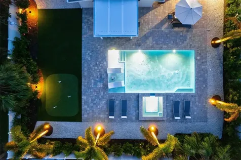 2365 Bay Street Sarasota FL 34237