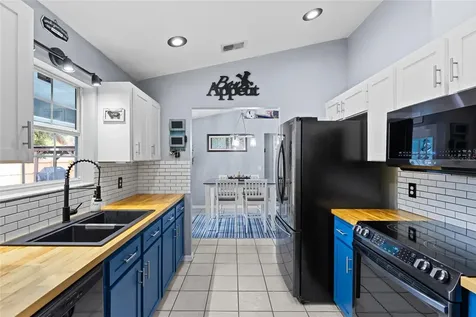 25204 SW 16th Avenue Newberry FL 32669