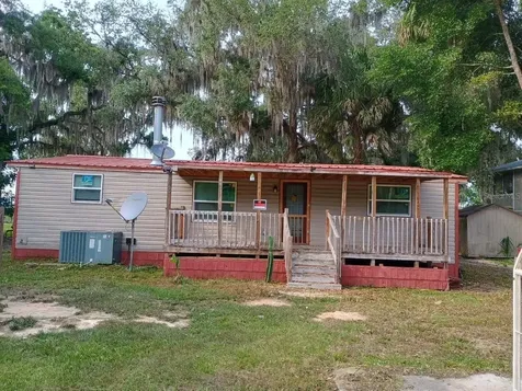 148 Little Orange Lake Drive Hawthorne FL 32640