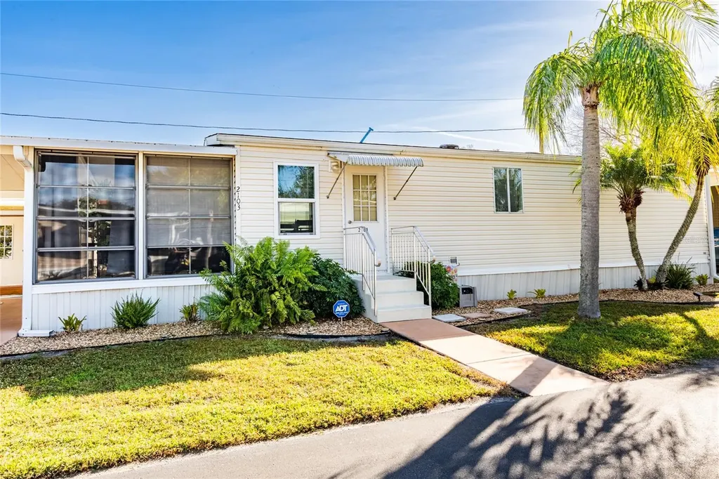 2103 Lake Linda Circle Lutz FL 33558