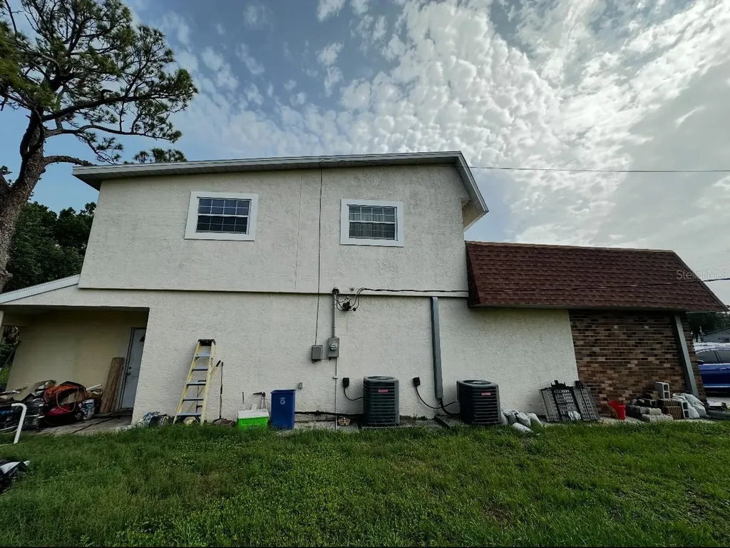 5630 3rd Street W Bradenton FL 34207