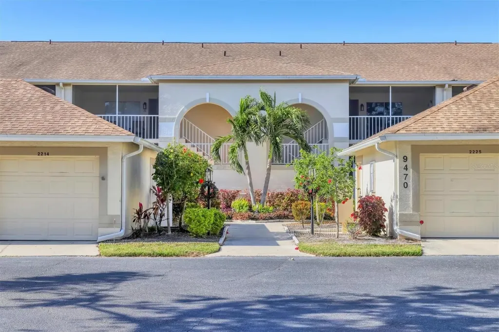 9470 High Gate Drive Sarasota FL 34238