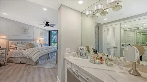 1211 Gulf Of Mexico Drive Longboat Key FL 34228