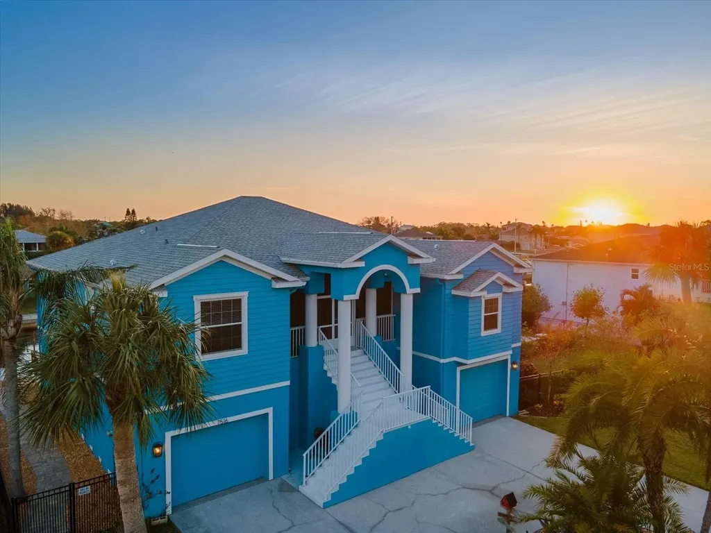 7516 Gulf Way Hudson FL 34667