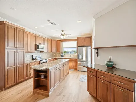 7516 Gulf Way Hudson FL 34667