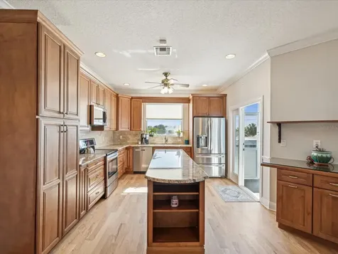 7516 Gulf Way Hudson FL 34667