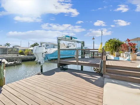 7516 Gulf Way Hudson FL 34667
