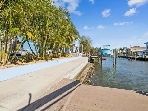 7516 Gulf Way Hudson FL 34667