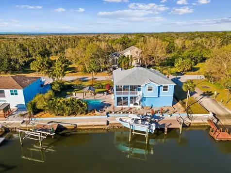 7516 Gulf Way Hudson FL 34667