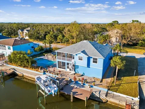 7516 Gulf Way Hudson FL 34667