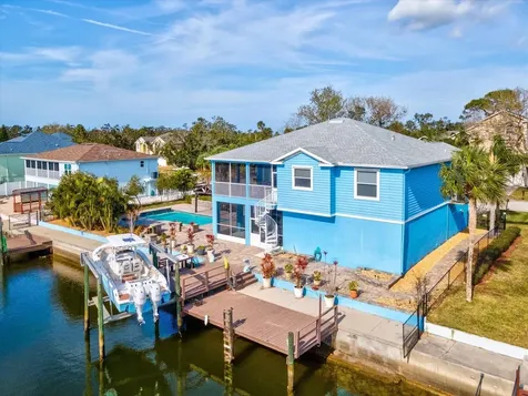 7516 Gulf Way Hudson FL 34667