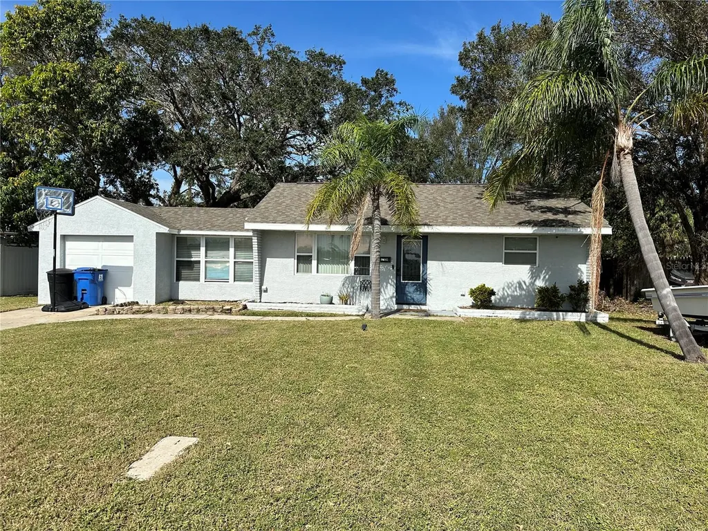 1104 Winchester Road N St Petersburg FL 33710