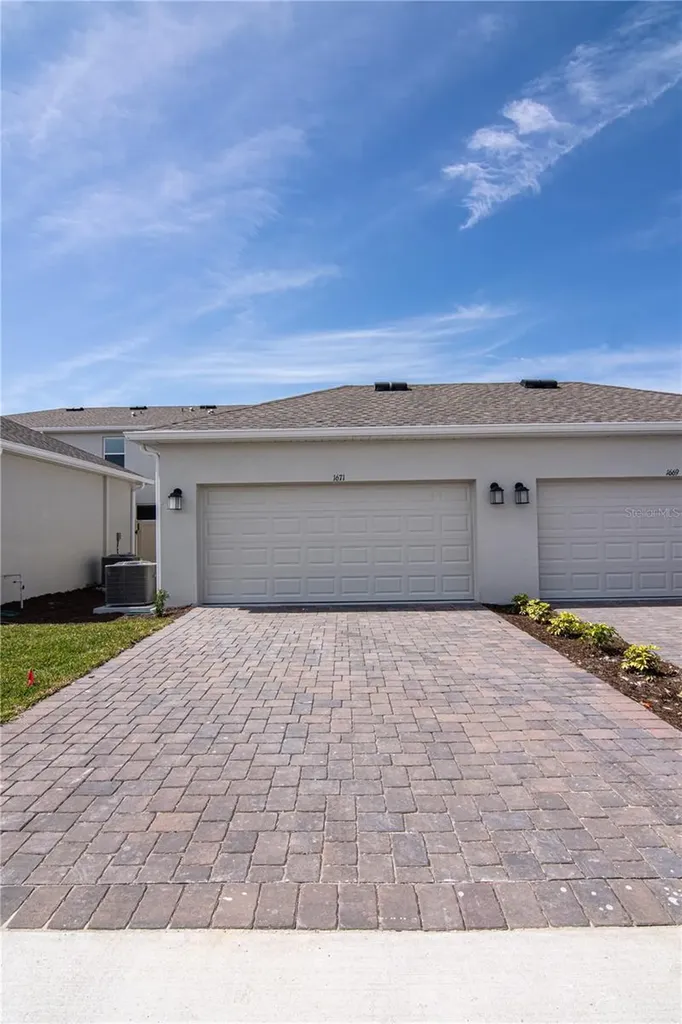 1671 Cross Prairie Parkway Kissimmee FL 34744