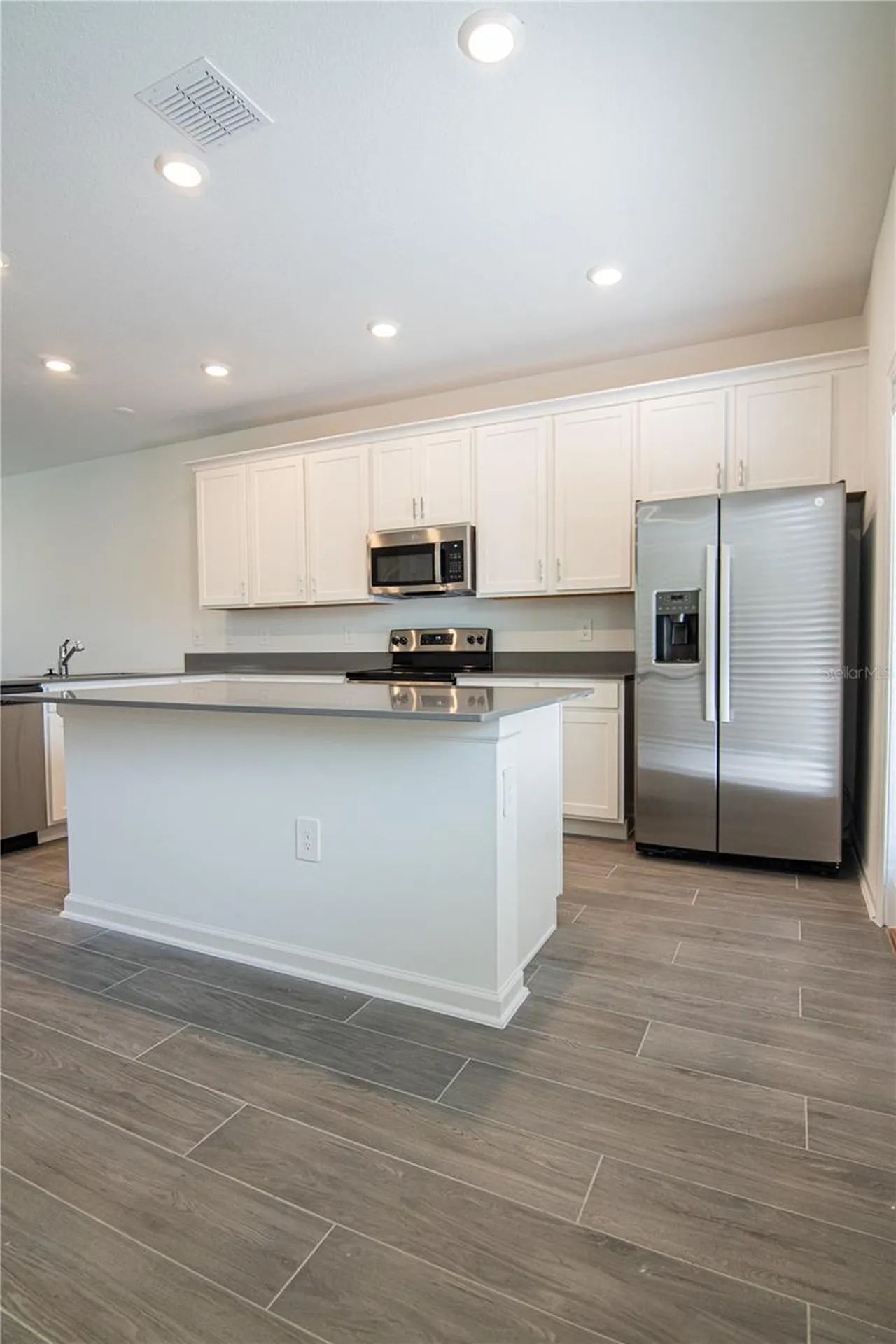 1671 Cross Prairie Parkway Kissimmee FL 34744