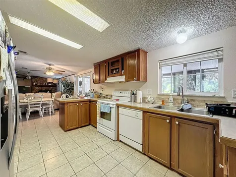 15525 & 15527 Shady Hills Road Shady Hills FL 34610