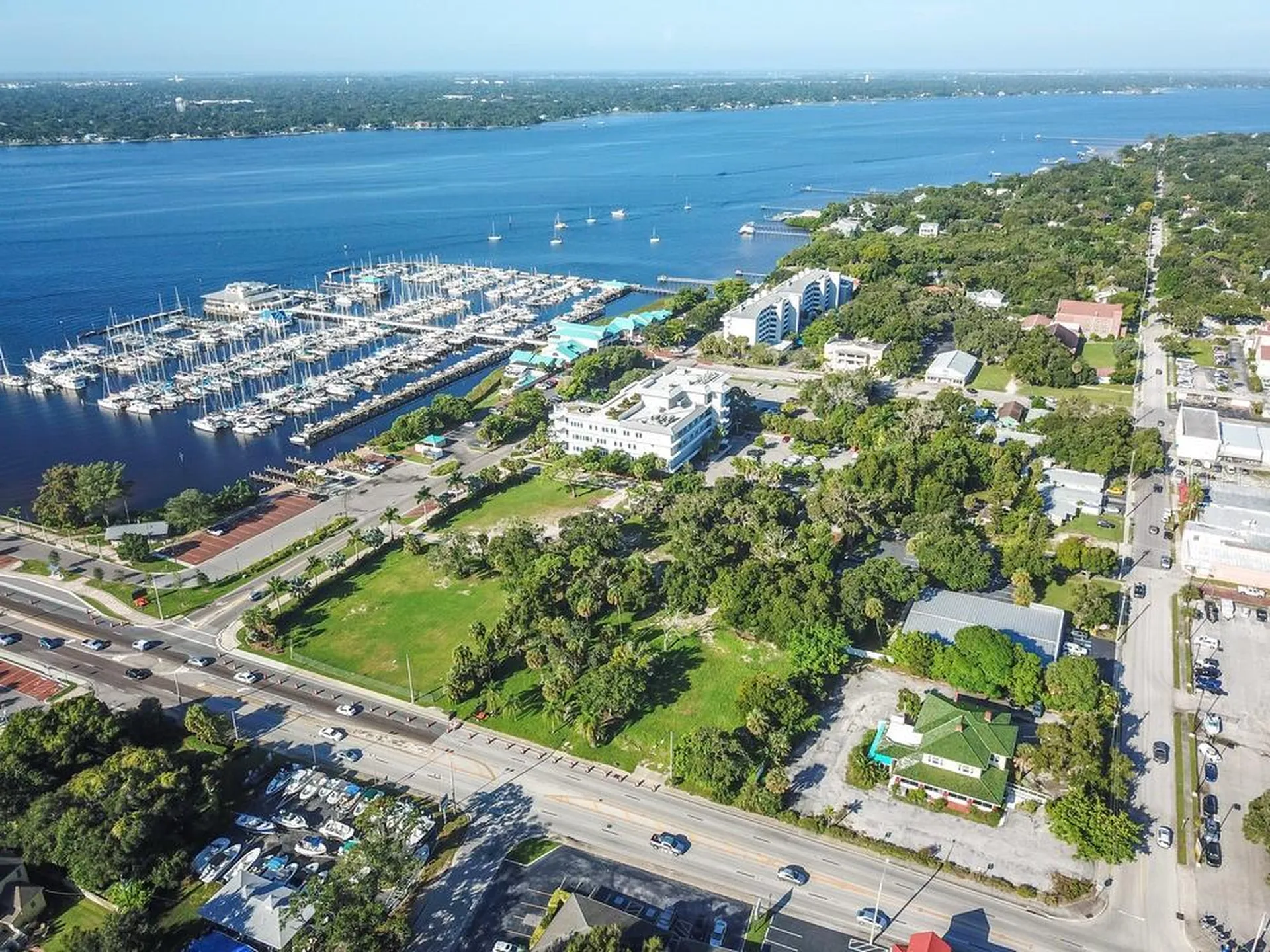 834 Riverside Drive Palmetto FL 34221