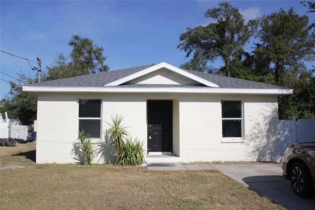1302 E Annie Street Tampa FL 33612