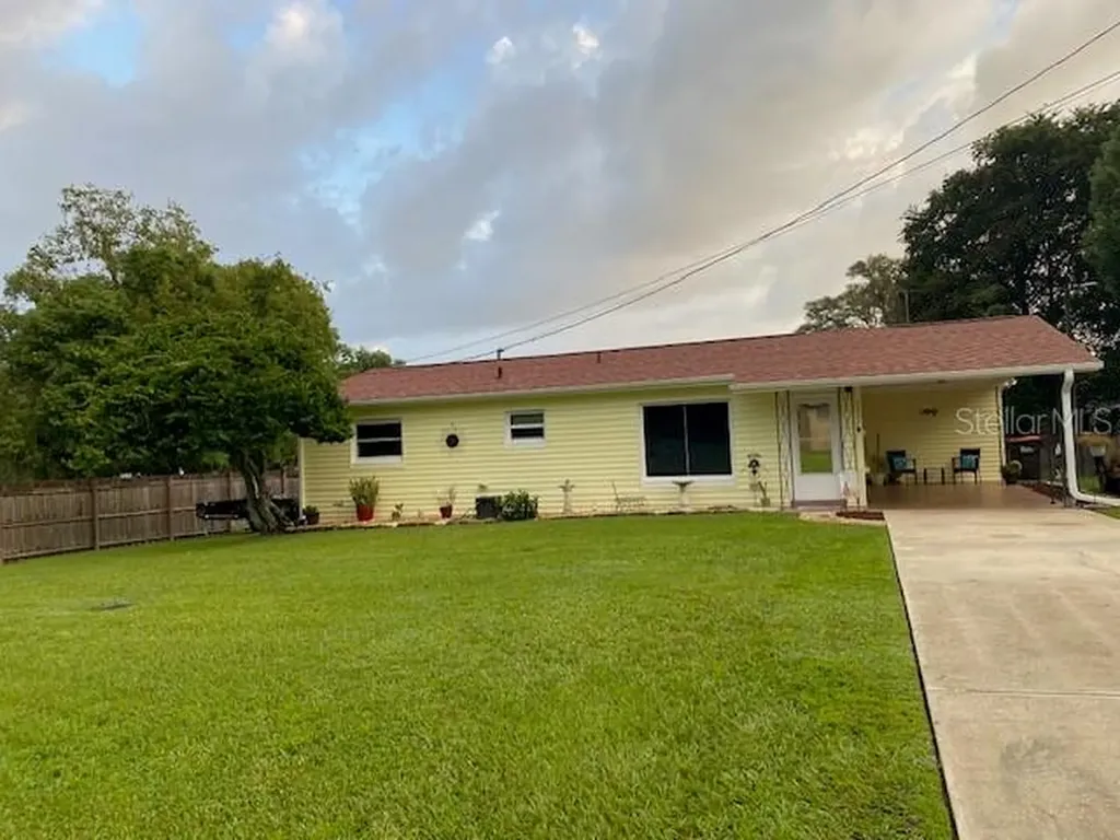 5227 SE 115th Street Belleview FL 34420