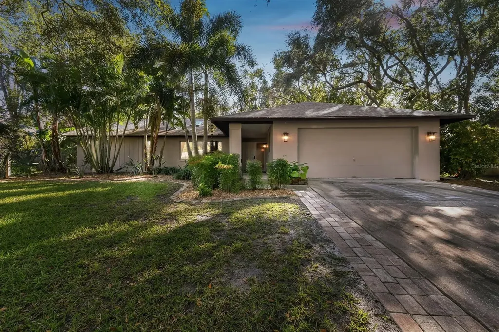 815 Village Way Palm Harbor FL 34683