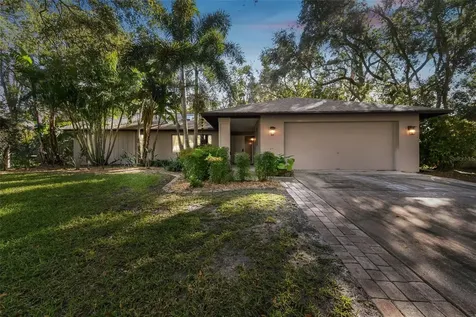 815 Village Way Palm Harbor FL 34683
