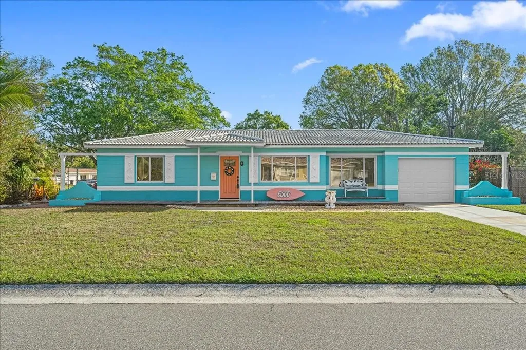 6500 7th Way S St Petersburg FL 33705