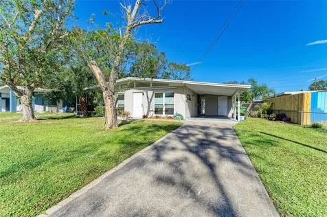 2959 Bay Street Sarasota FL 34237