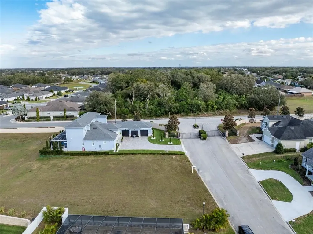 3334 Shore Drive Lakeland FL 33812