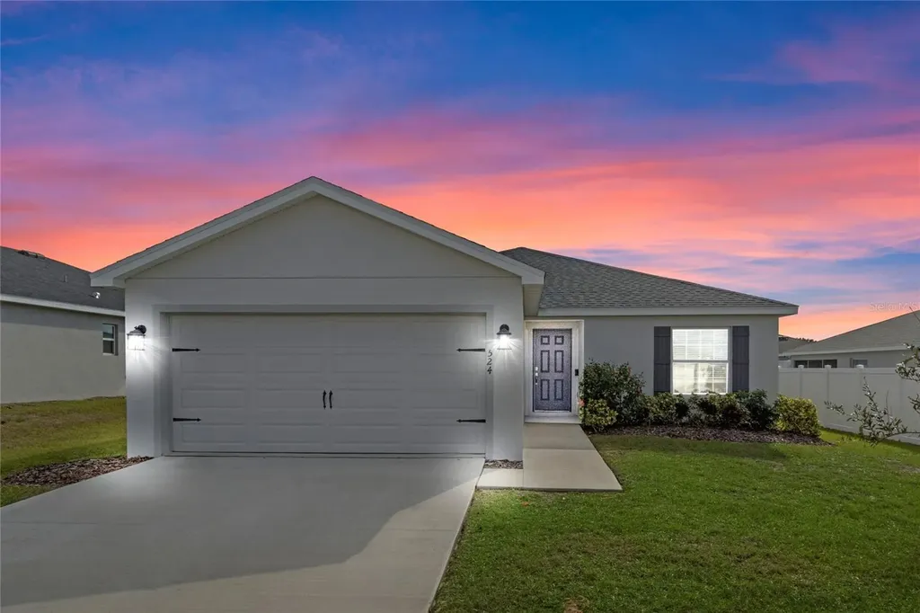 524 Scenic Bluff Boulevard Lake Wales FL 33853