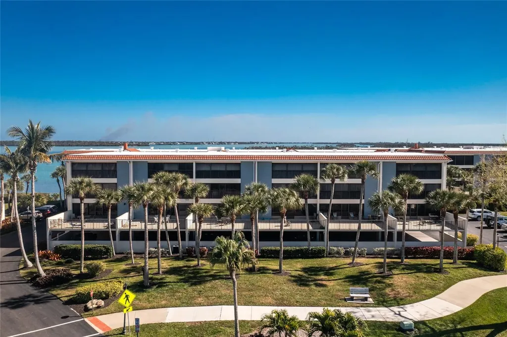 1651 Beach Road Englewood FL 34223