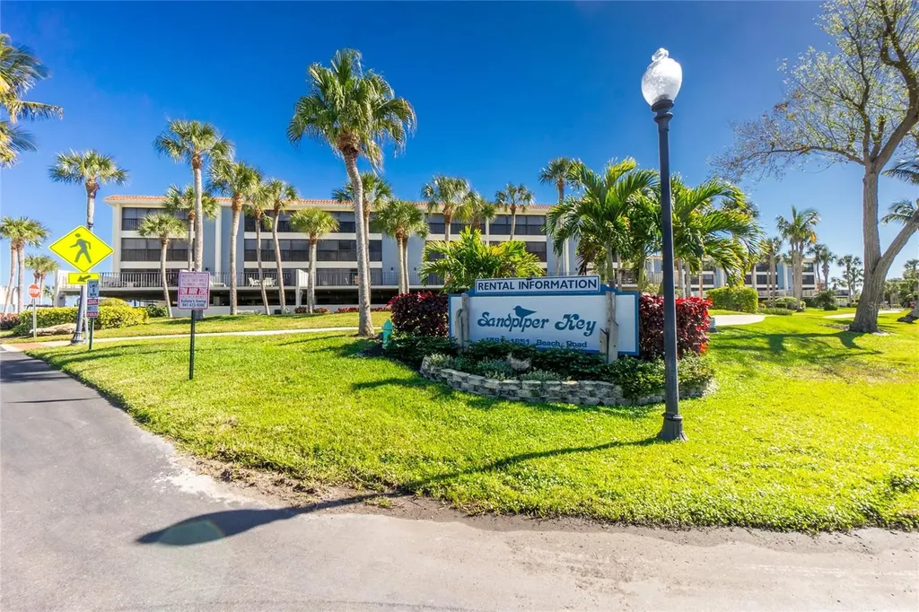 1651 Beach Road Englewood FL 34223