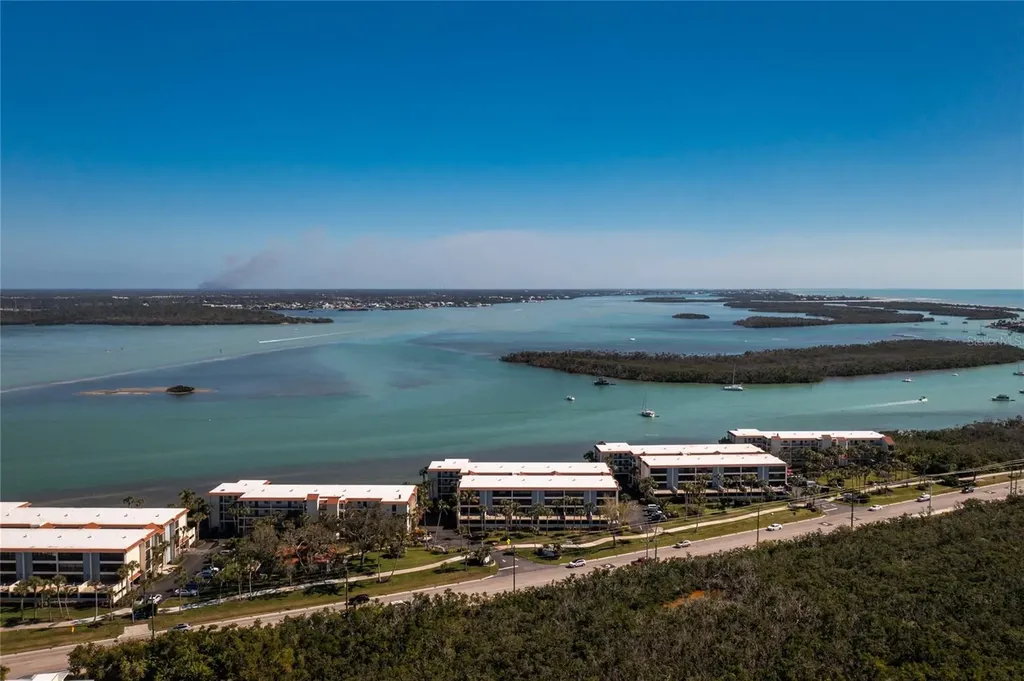 1651 Beach Road Englewood FL 34223