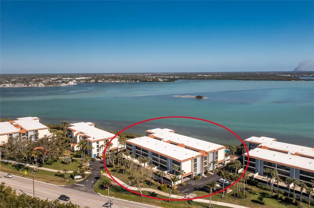 1651 Beach Road Englewood FL 34223