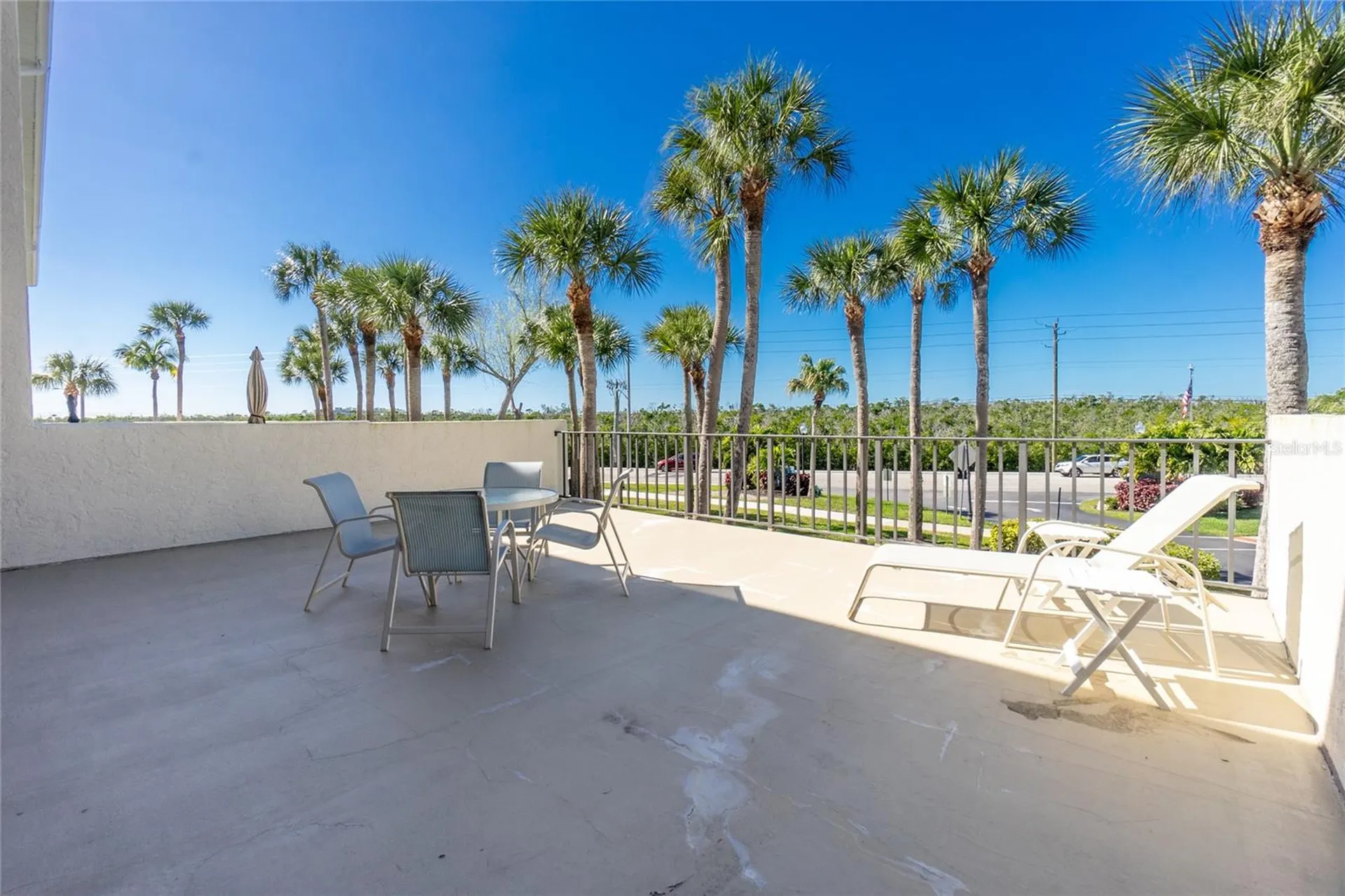 1651 Beach Road Englewood FL 34223