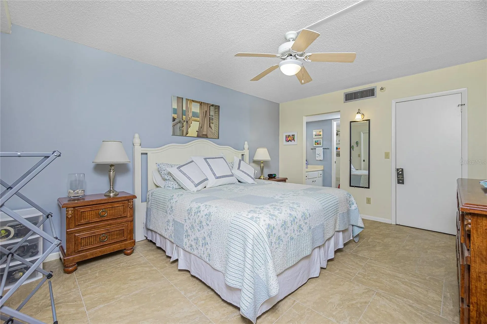 1651 Beach Road Englewood FL 34223