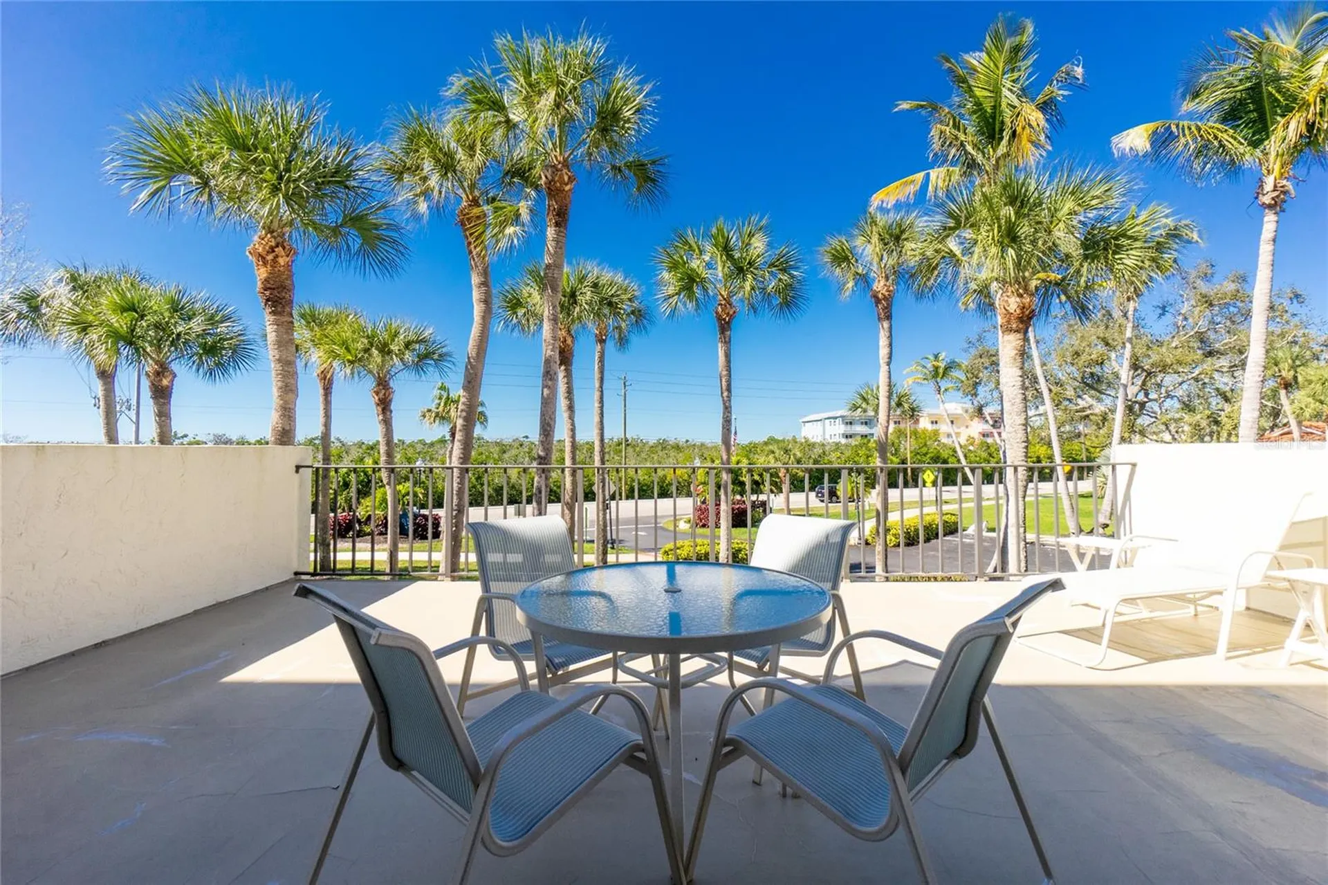 1651 Beach Road Englewood FL 34223
