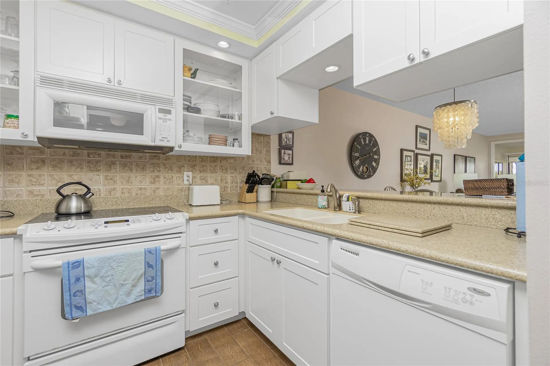1651 Beach Road Englewood FL 34223