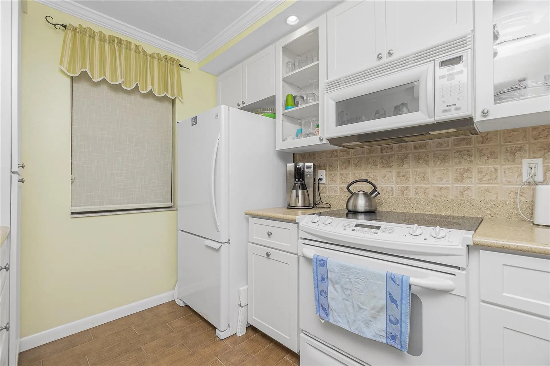 1651 Beach Road Englewood FL 34223
