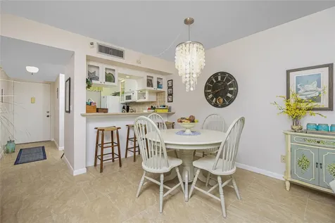 1651 Beach Road Englewood FL 34223