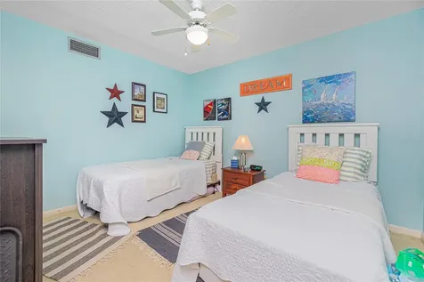 1651 Beach Road Englewood FL 34223