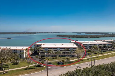 1651 Beach Road Englewood FL 34223