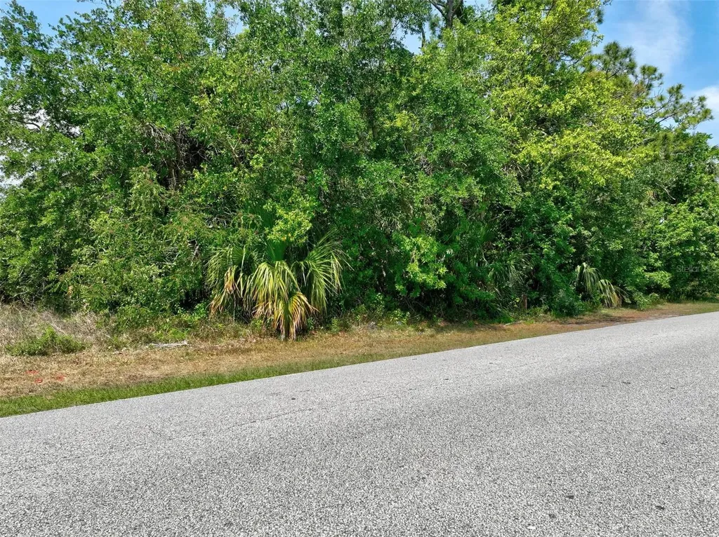 65 Coral Reef Court N Palm Coast FL 32137