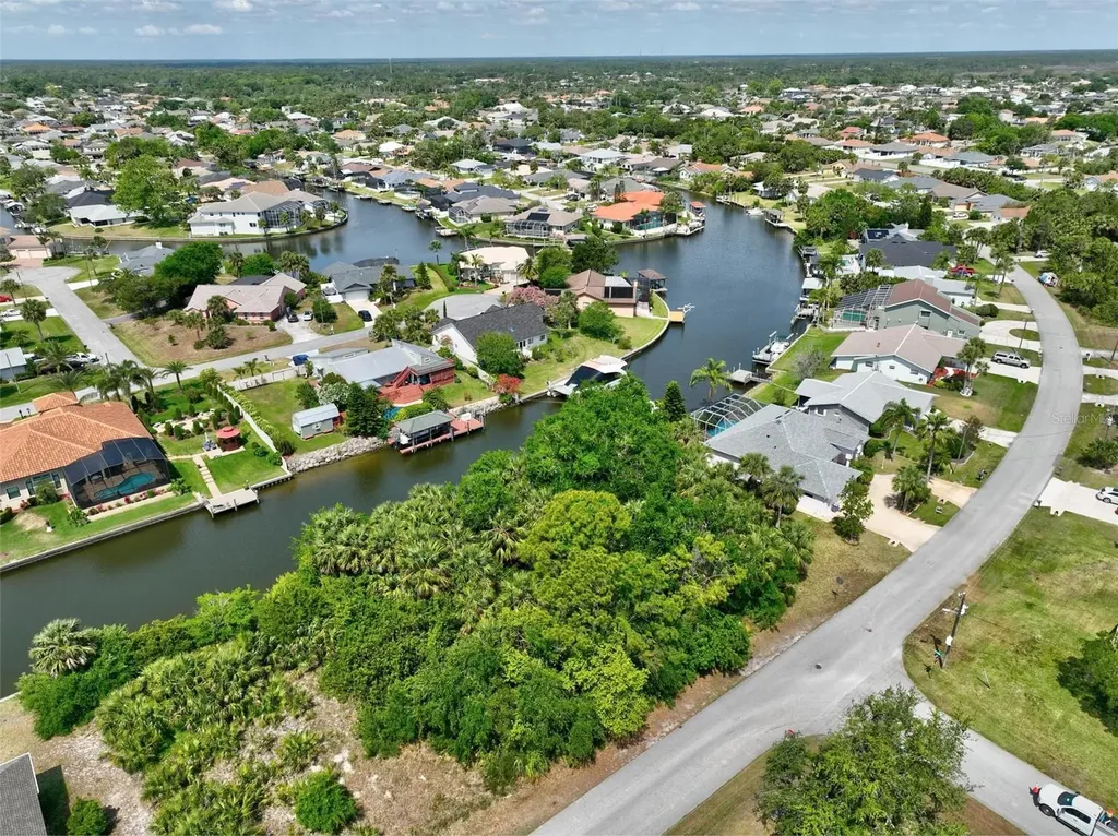 65 Coral Reef Court N Palm Coast FL 32137