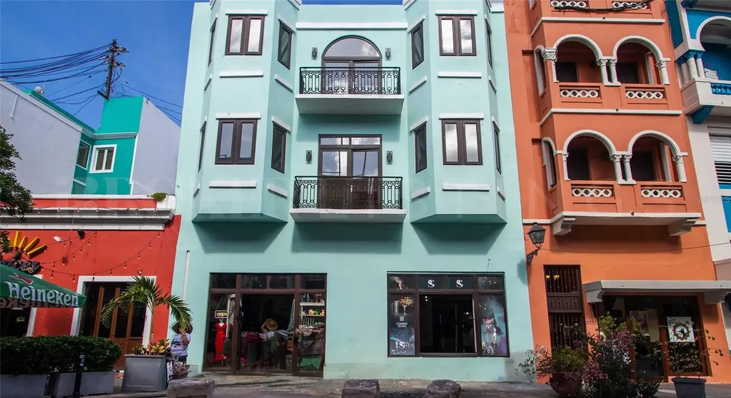 319 Recinto Sur Street San Juan PR 00901