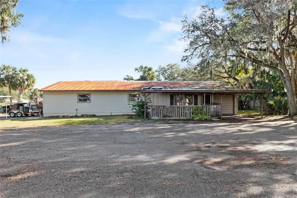 1631 N Highway 19 Eustis FL 32726