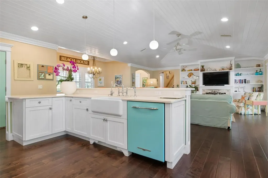 116 50th Street Holmes Beach FL 34217