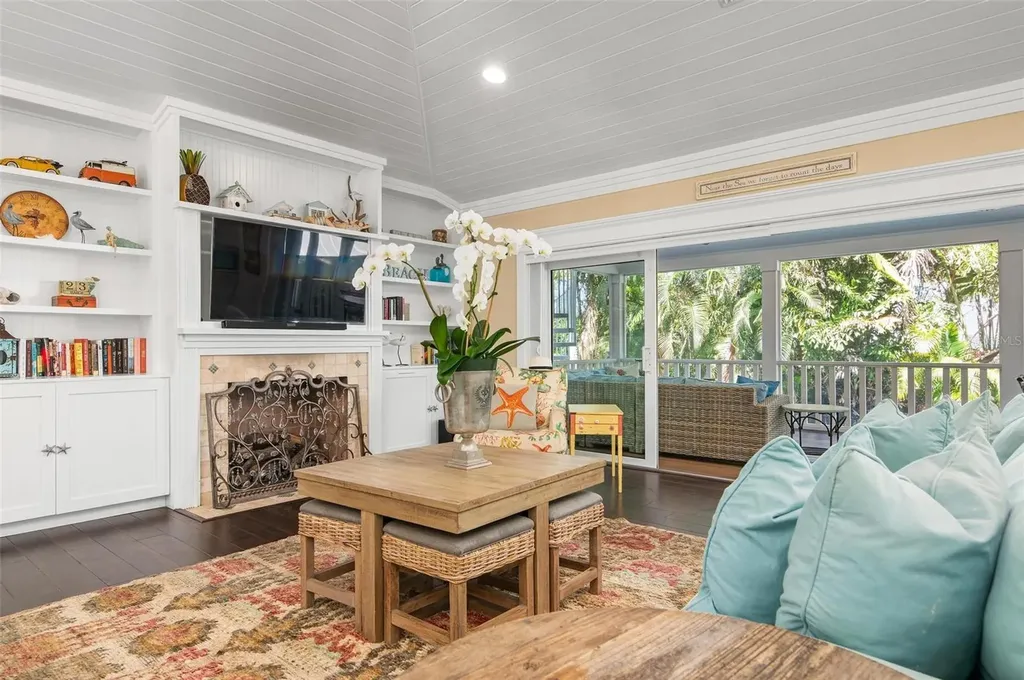 116 50th Street Holmes Beach FL 34217