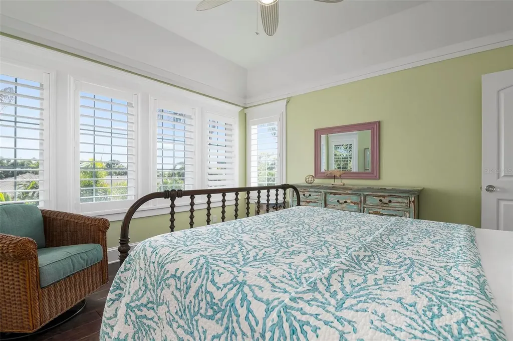 116 50th Street Holmes Beach FL 34217