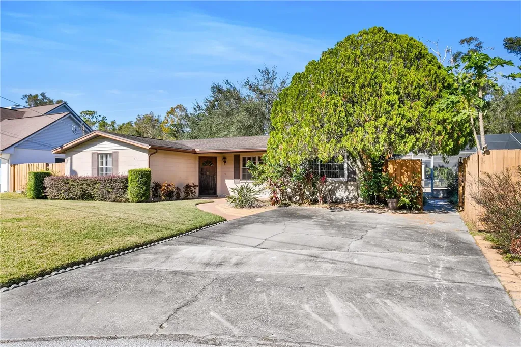 4403 Northrop Terrace Tampa FL 33618