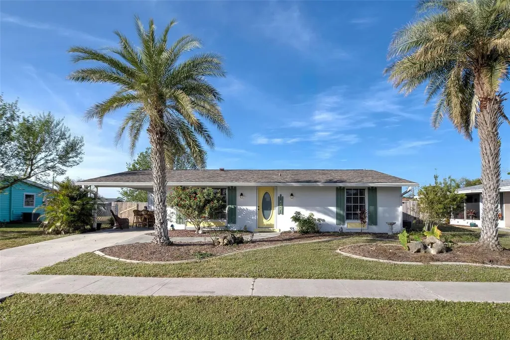 6245 Freemont Street North Port FL 34287