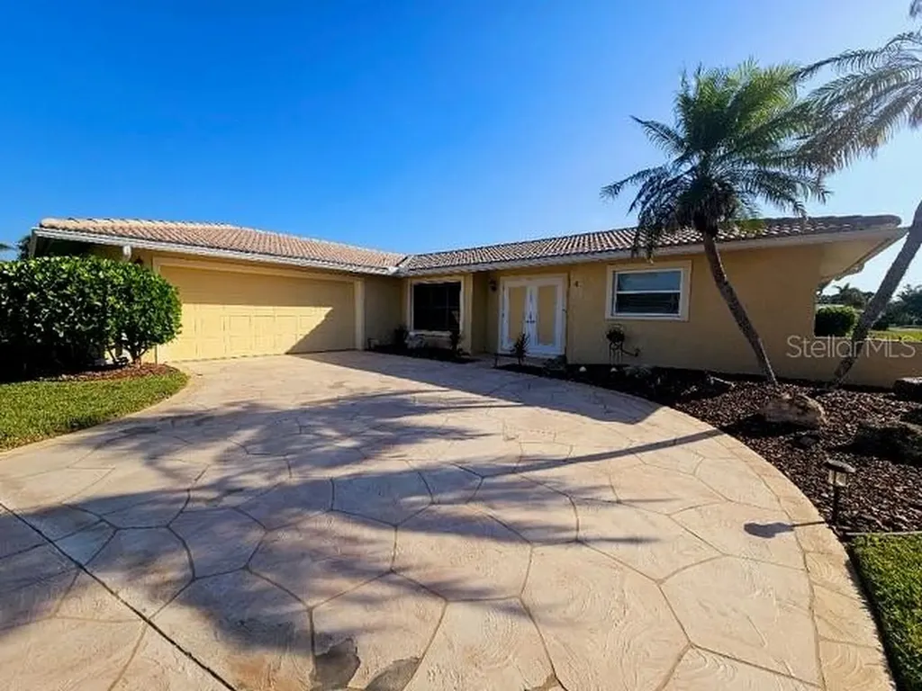 4 Windsor Drive Englewood FL 34223